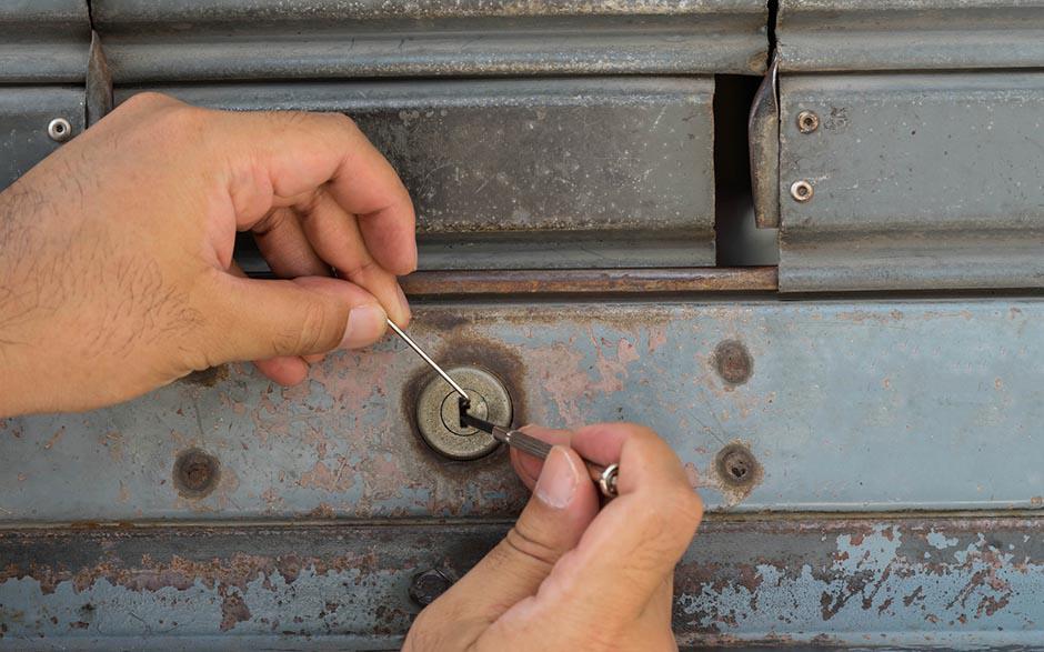 artisans serrurier Paris 12